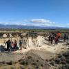 Estudiantes del Campus de Huesca estudiando el impacto de la erosión en el suelo en Lupiñén 
