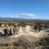 Estudiantes del Campus de Huesca estudiando el impacto de la erosión en el suelo en Lupiñén 