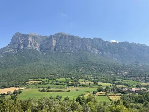 Entorno de Torrelisa,con la Peña Montañesa