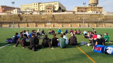 Estudiantes de la Facultad en las instalaciones deportivas del Campus de Huesca