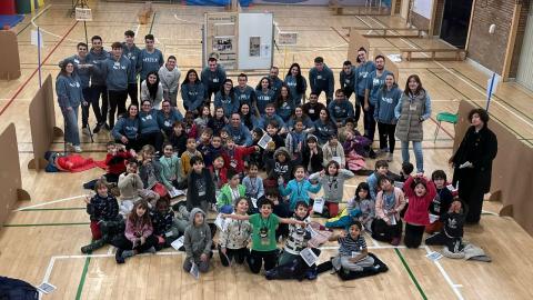 Algunos participantes en la Feria de la Ciencia de 2024