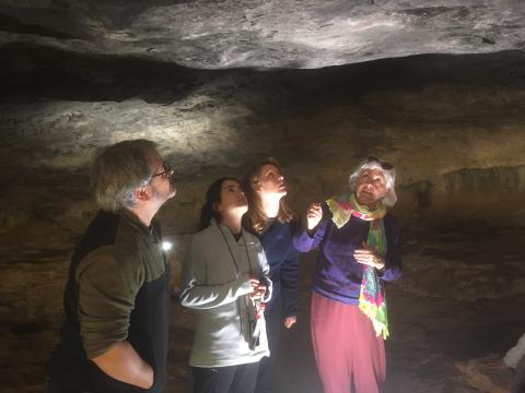 Pilar Utrilla en la Fuente del Trucho